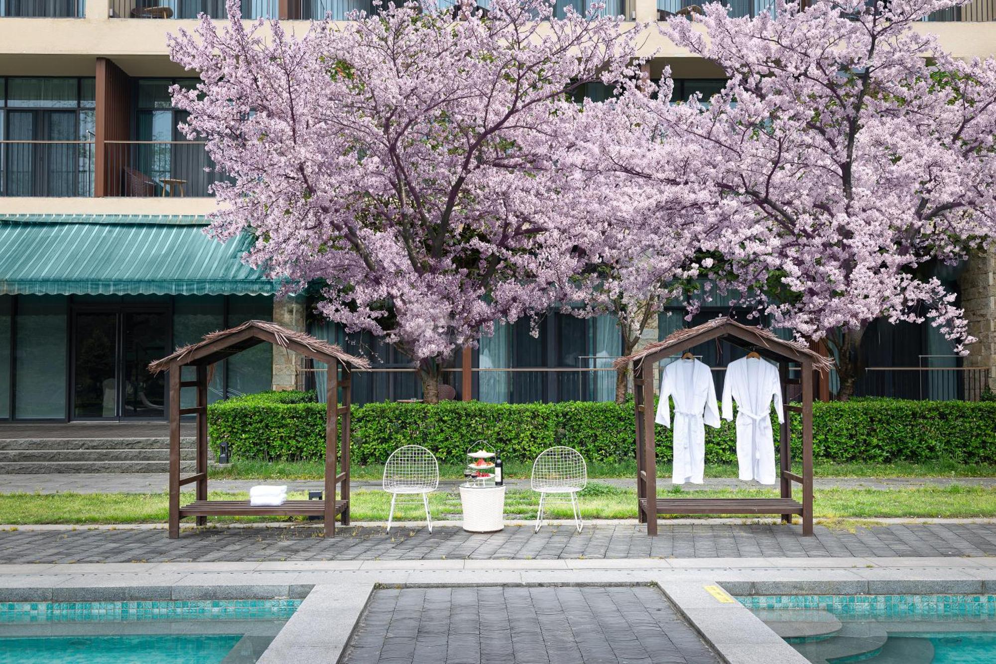 Holiday Inn Express Emei Mountain By Ihg Emeishan Exterior foto